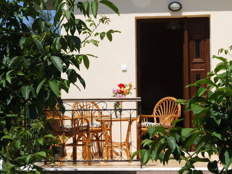Nadia Apartments Molyvos ภายนอก รูปภาพ