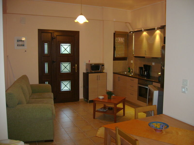 Nadia Apartments Molyvos ภายนอก รูปภาพ